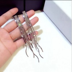 Σκουλαρίκια