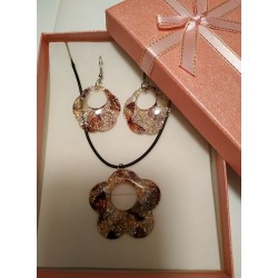 Κολιέ Κολιέ