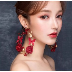 Σκουλαρίκια